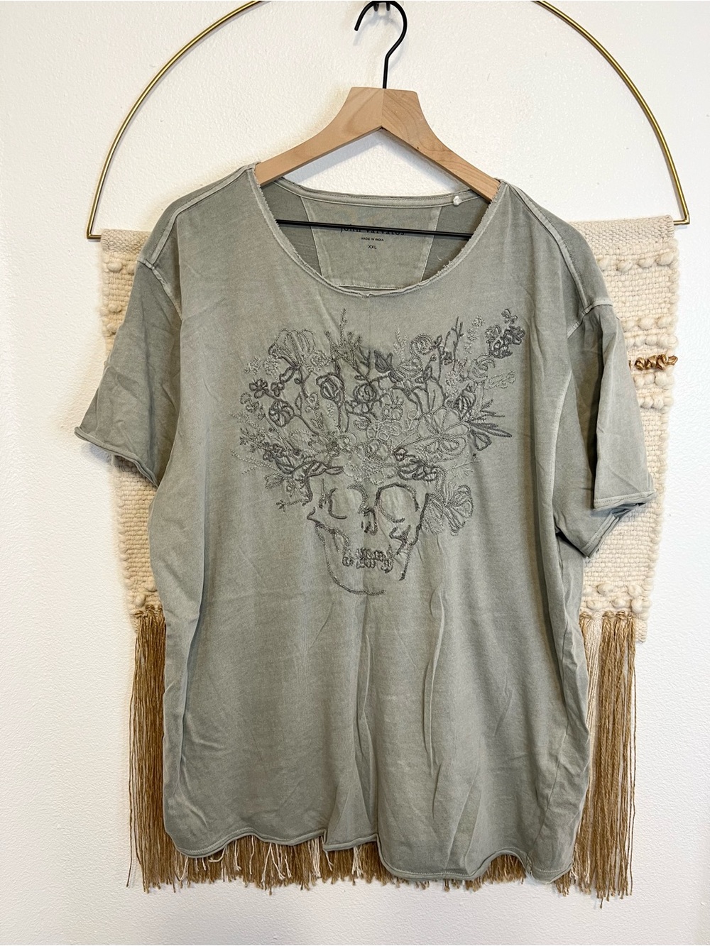 John Varvatos Sage Green Short Sleeve Tee Embroidered Floral Skull Graphic XXL